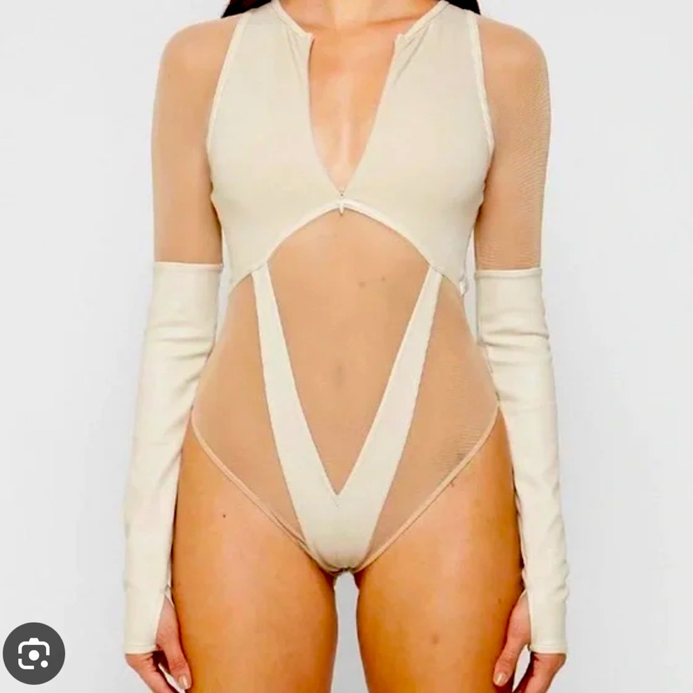 Maniere de Voir - sheer effect vegan leather bodysuit. NWT 🏷️